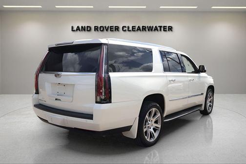 White Diamond Clearcoat 2015 Cadillac Escalade ESV Luxury