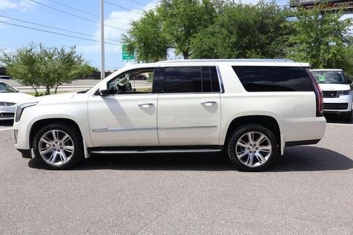 White Diamond Clearcoat 2015 Cadillac Escalade ESV Luxury