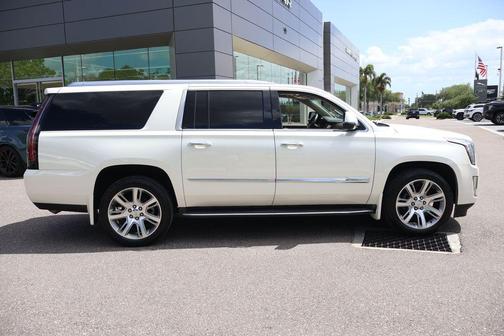 White Diamond Clearcoat 2015 Cadillac Escalade ESV Luxury