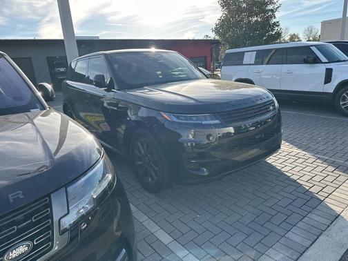 2024 Land Rover Range Rover Sport SE
