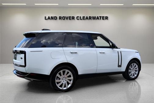 2023 Land Rover Range Rover P400 SE