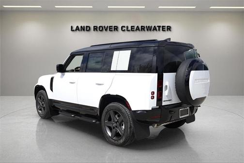 2025 Land Rover Defender P400 X-Dynamic SE