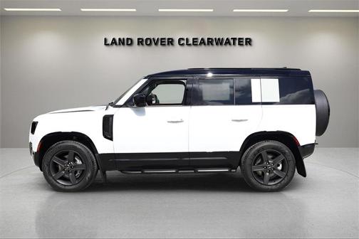 2025 Land Rover Defender P400 X-Dynamic SE