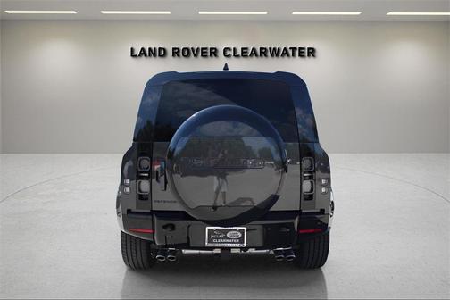 2025 Land Rover Defender P525 V8