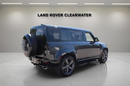 2025 Land Rover Defender P525 V8