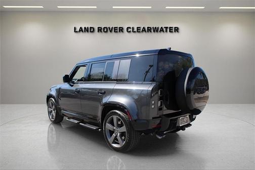 2025 Land Rover Defender P525 V8
