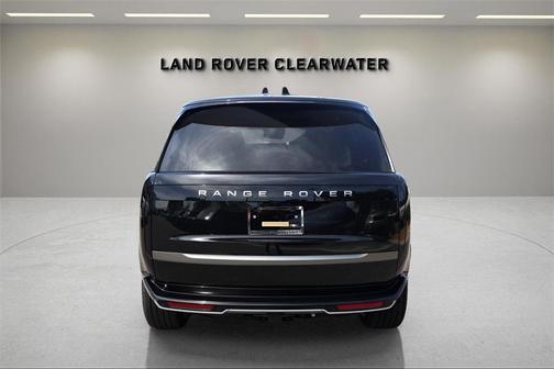 2025 Land Rover Range Rover P530 SE