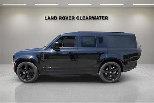 2025 Land Rover Defender P400 X-Dynamic SE