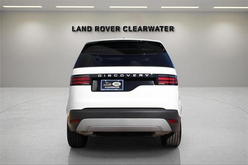 2025 Land Rover Discovery P300 S