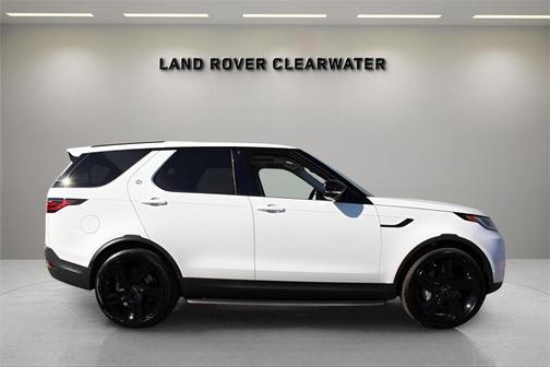 2025 Land Rover Discovery P300 S