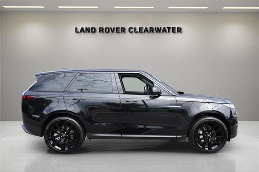 2026 Land Rover Range Rover Evoque Dynamic SE
