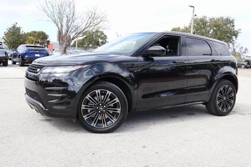2026 Land Rover Range Rover Evoque Dynamic SE