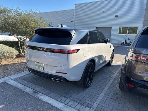 2024 Land Rover Range Rover Sport Dynamic SE