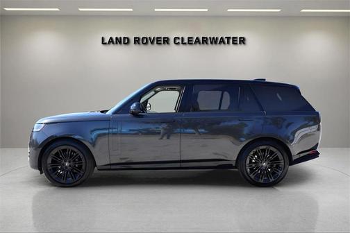 2025 Land Rover Range Rover P400 SE 7 Seat