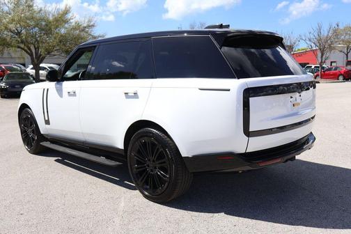 2026 Land Rover Range Rover AUTOBIOGRAPHY