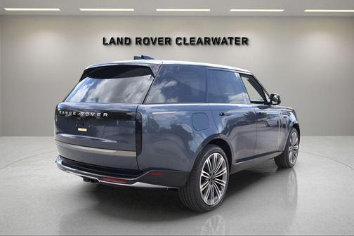 Varesine Blue 2026 Land Rover Range Rover P400 SE