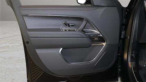 2026 Land Rover Range Rover SE