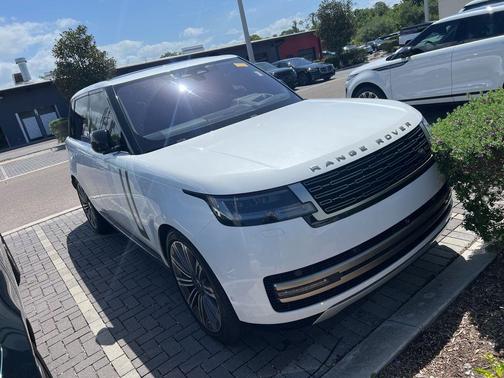 Ostuni Pearl White 2023 Land Rover Range Rover P530 SE