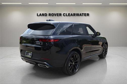 2025 Land Rover Range Rover Sport P360 SE
