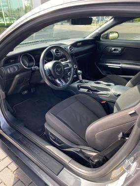 2021 Ford Mustang EcoBoost