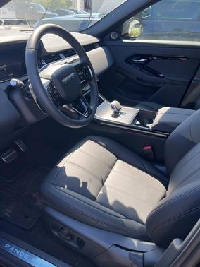 2026 Land Rover Range Rover Evoque Dynamic SE