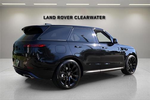 2025 Land Rover Range Rover Sport P360 SE