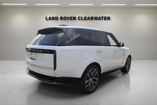 2025 Land Rover Range Rover P550e Autobiography