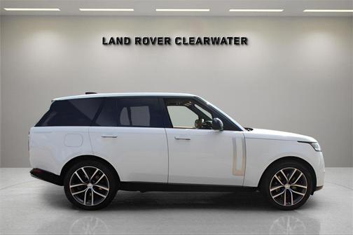 2025 Land Rover Range Rover P550e Autobiography