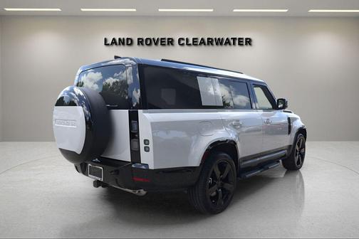 Borasco Grey 2026 Land Rover Defender P400 X-Dynamic SE