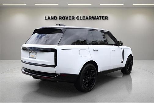 2025 Land Rover Range Rover P530 SE