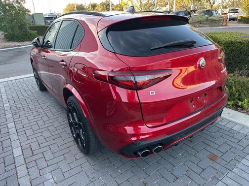 2023 Alfa Romeo Stelvio Quadrifoglio