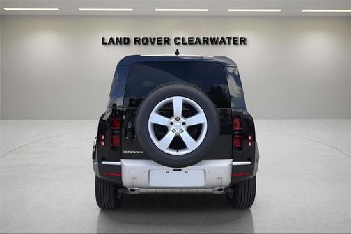 2025 Land Rover Defender P400 S