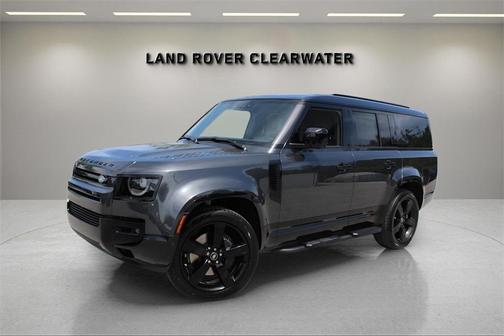 2025 Land Rover Defender P400 X-Dynamic SE
