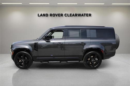 2025 Land Rover Defender P400 X-Dynamic SE