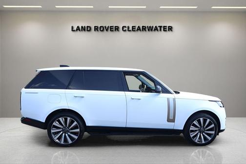 Icy White Satin Finish 2026 Land Rover Range Rover P615 SV