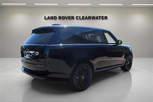 2025 Land Rover Range Rover P400 SE 7 Seat