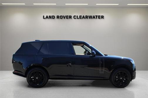 2025 Land Rover Range Rover P400 SE 7 Seat