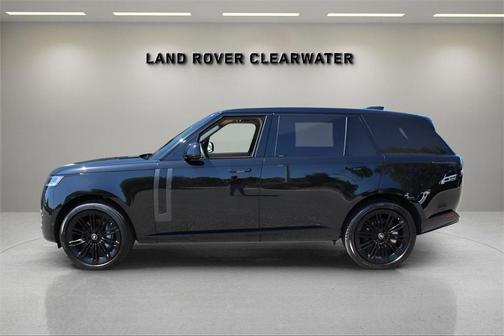 2025 Land Rover Range Rover P400 SE 7 Seat