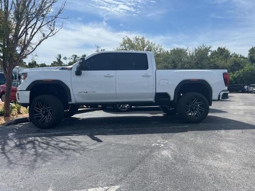 2021 GMC Sierra 2500 AT4