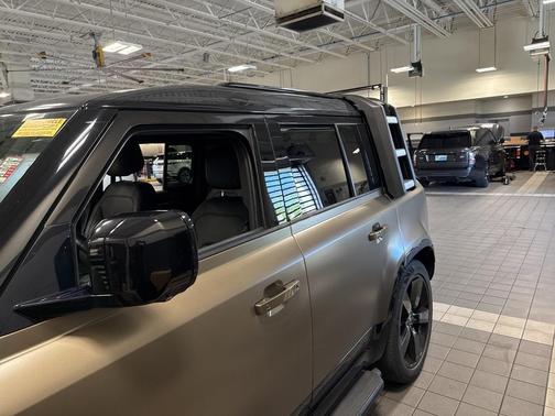 2023 Land Rover Defender 110 X