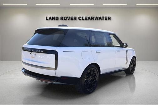 2026 Land Rover Range Rover P400 SE 7 Seat