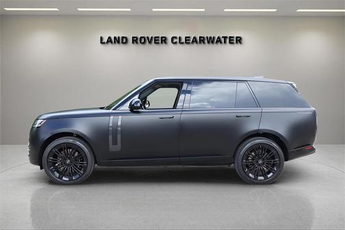 2025 Land Rover Range Rover P530 SE 7 Seat