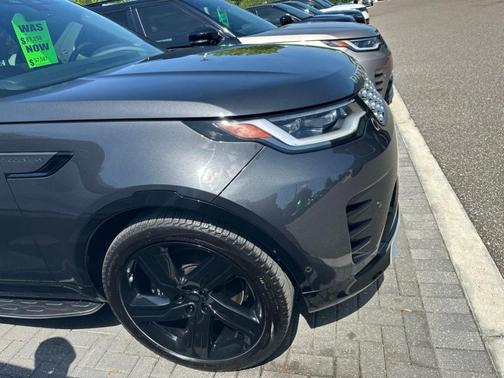 Carpathian Grey 2024 Land Rover Discovery P360 Metropolitan Edition
