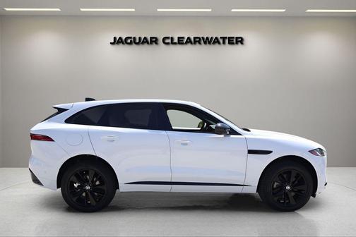 Fuji White 2026 Jaguar F-PACE P250 R-Dynamic S