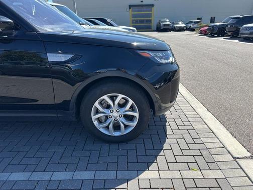 2019 Land Rover Discovery SE