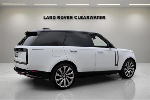 2025 Land Rover Range Rover P530 SE