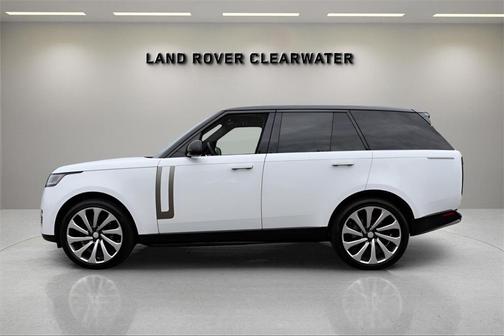 2025 Land Rover Range Rover P530 SE