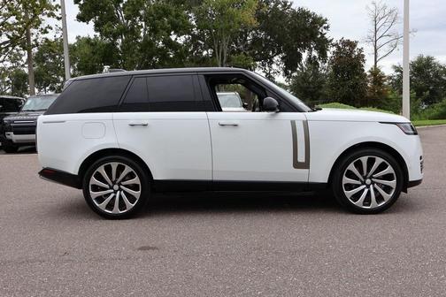 2025 Land Rover Range Rover P530 SE