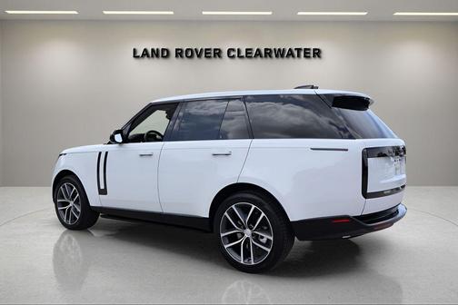 Fuji White 2025 Land Rover Range Rover P400 SE