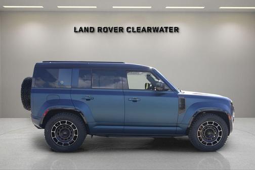 2026 Land Rover Defender V8